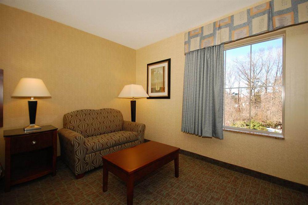 Morningside Sleep Inn & Suites Near Joint Base Andrews-Washington Area מראה חיצוני תמונה
