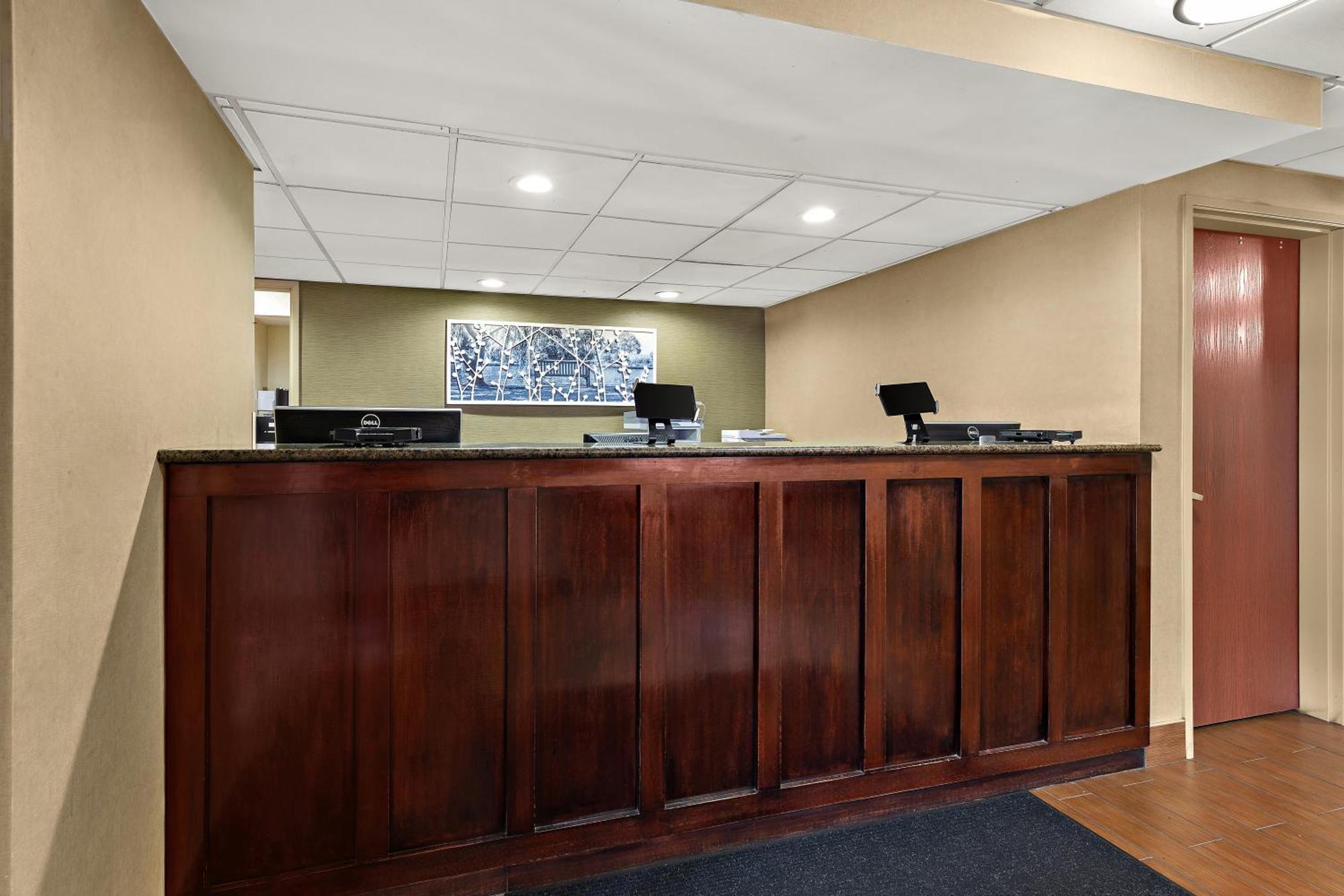 Morningside Sleep Inn & Suites Near Joint Base Andrews-Washington Area מראה חיצוני תמונה