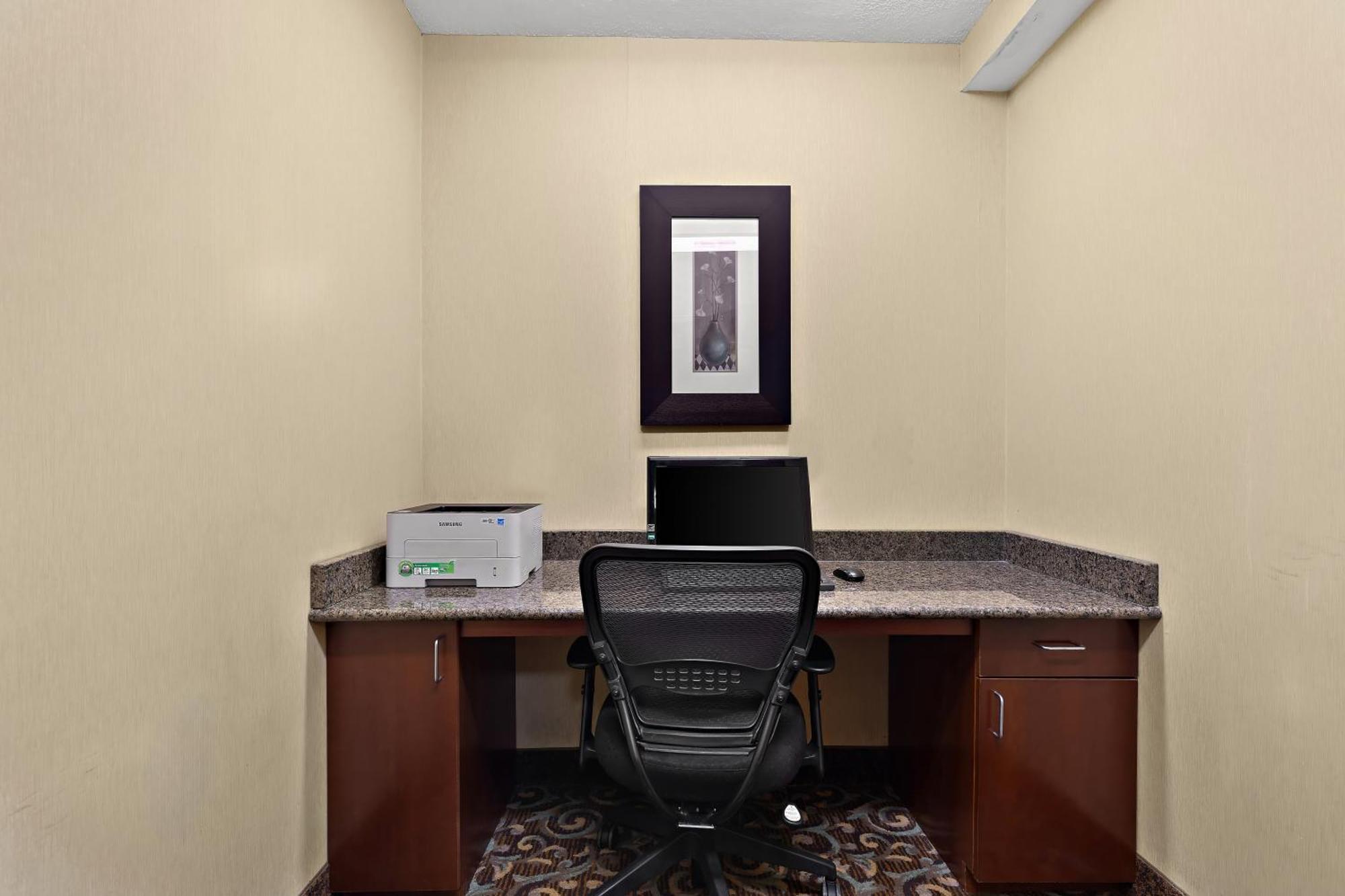 Morningside Sleep Inn & Suites Near Joint Base Andrews-Washington Area מראה חיצוני תמונה