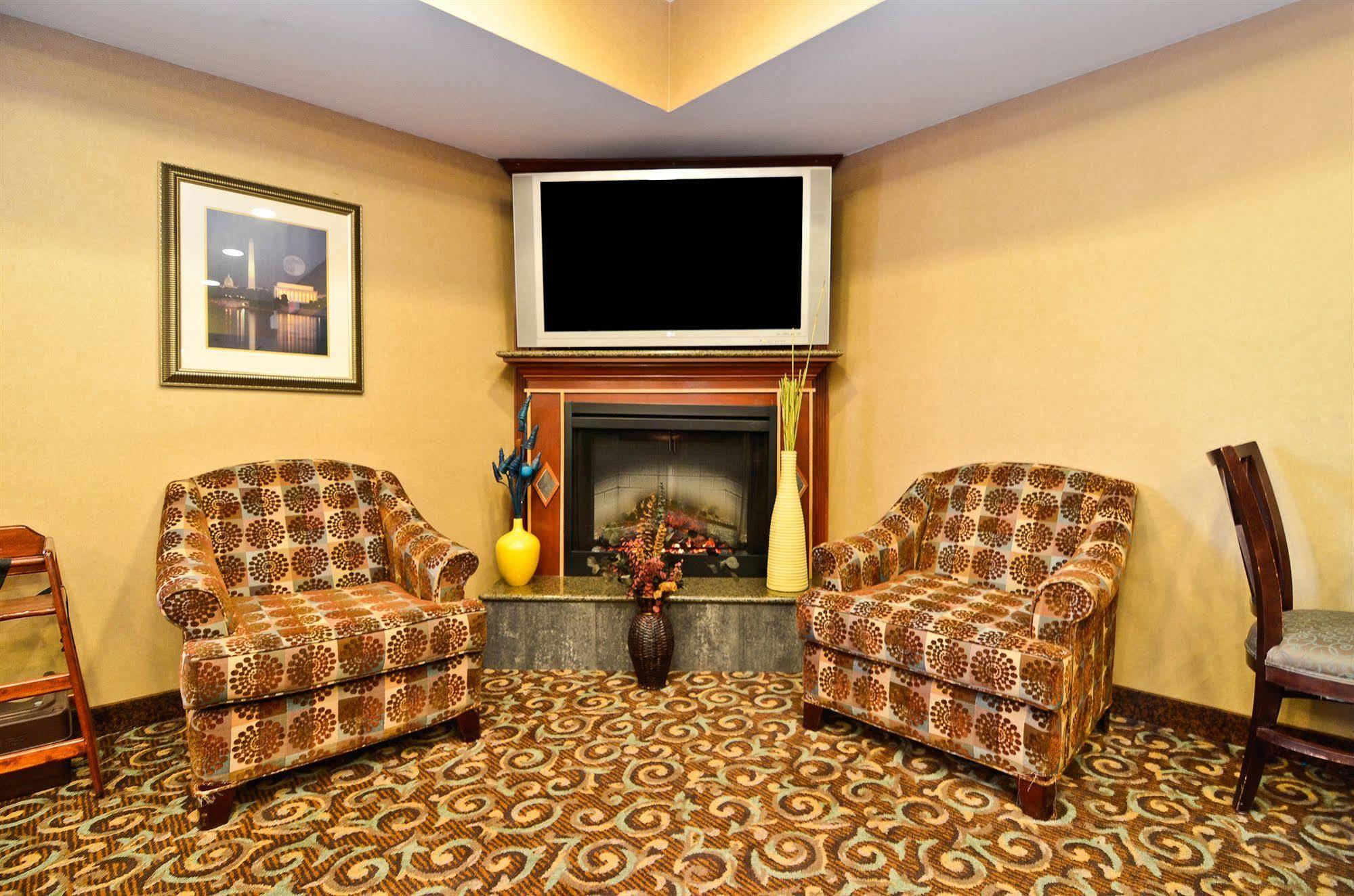 Morningside Sleep Inn & Suites Near Joint Base Andrews-Washington Area מראה חיצוני תמונה