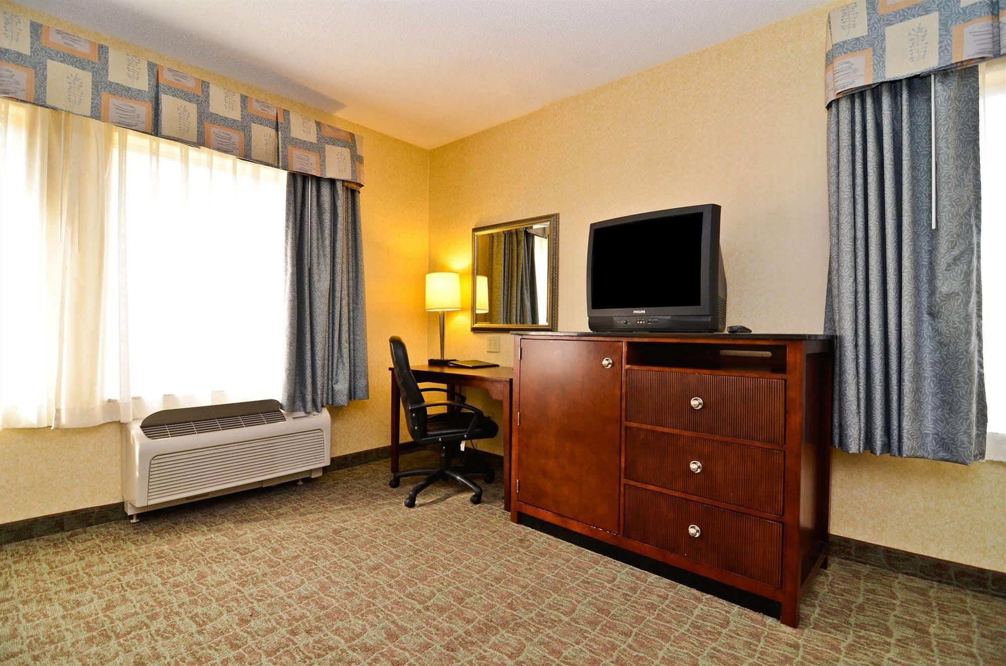 Morningside Sleep Inn & Suites Near Joint Base Andrews-Washington Area מראה חיצוני תמונה