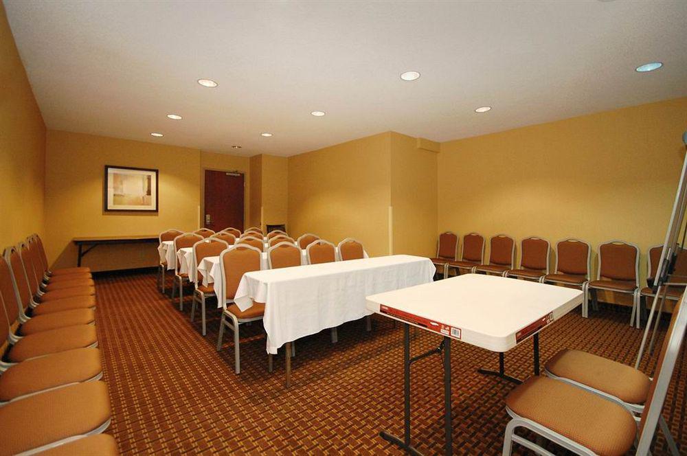 Morningside Sleep Inn & Suites Near Joint Base Andrews-Washington Area מראה חיצוני תמונה